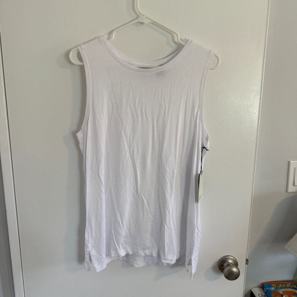 Adrienne Vittadini White Tank - NWT